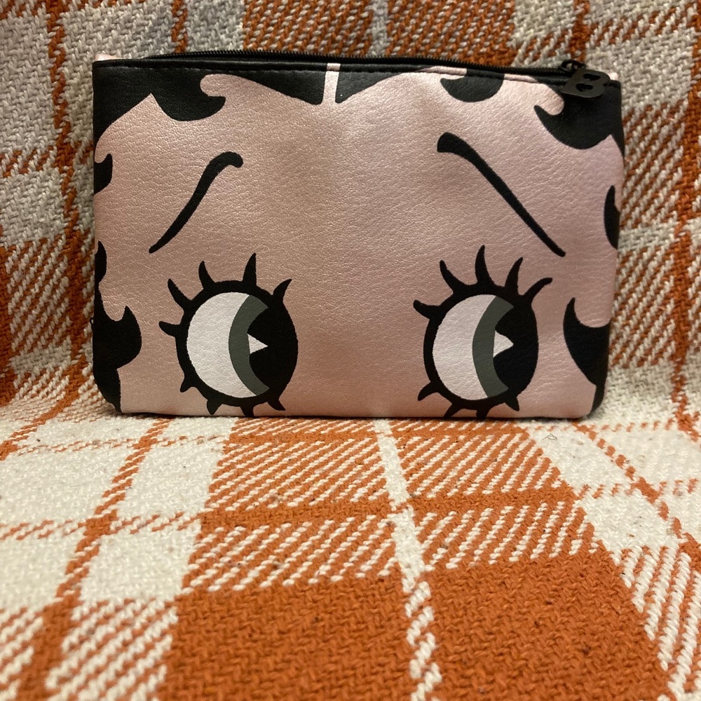 Betty Boop makeup pouch NWOT
